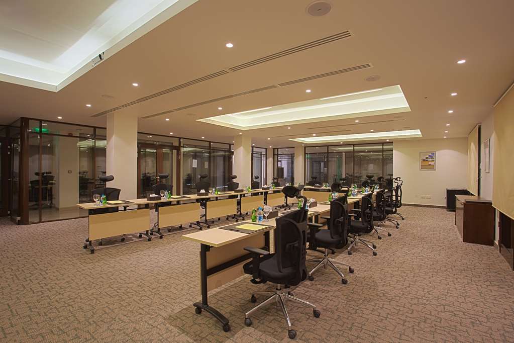 Golden Tulip Sharma Resort Faciliteter billede