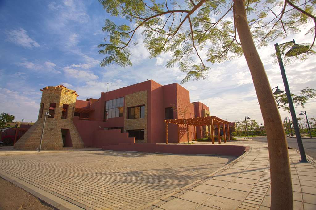 Golden Tulip Sharma Resort Faciliteter billede