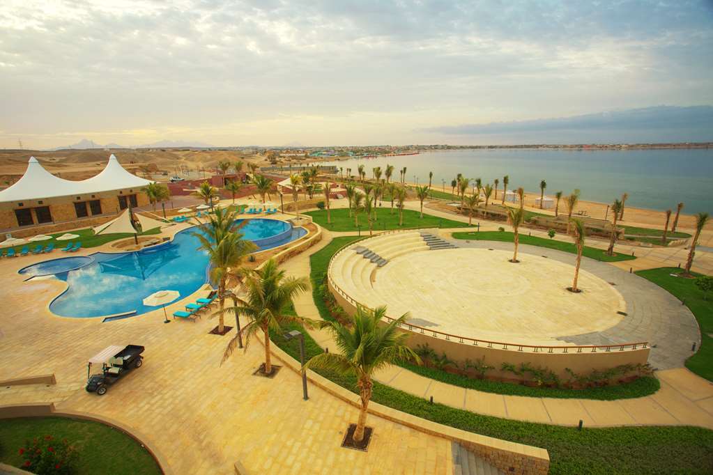 Golden Tulip Sharma Resort Natur billede